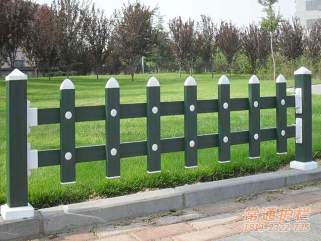 常州市政PVC塑鋼草坪綠化隔離欄