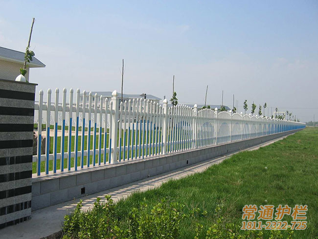 常州PVC塑鋼工廠圍墻防護欄